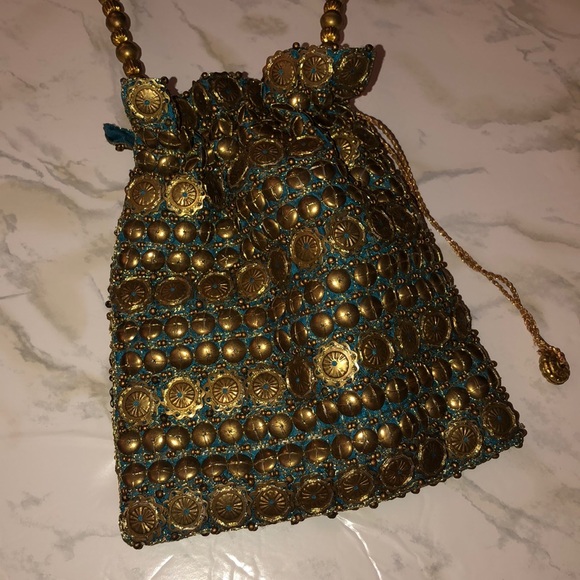 Unique Evening Bag - Picture 2 of 4
